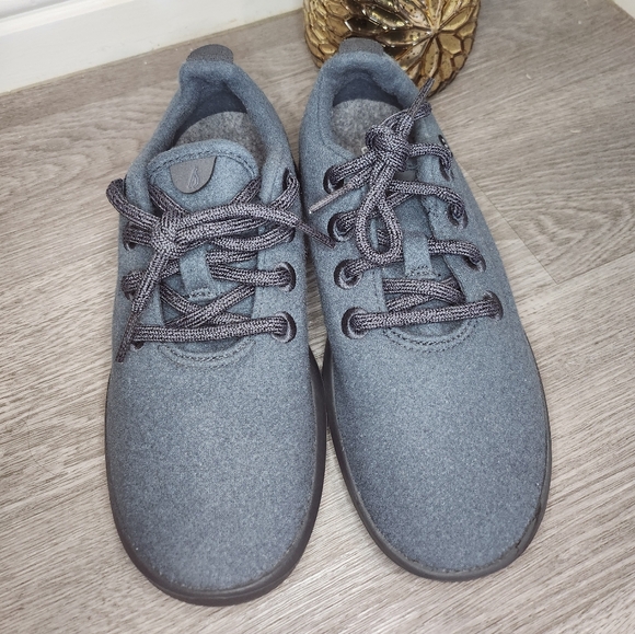 AllBirds Wool Runners - Picture 1 of 6